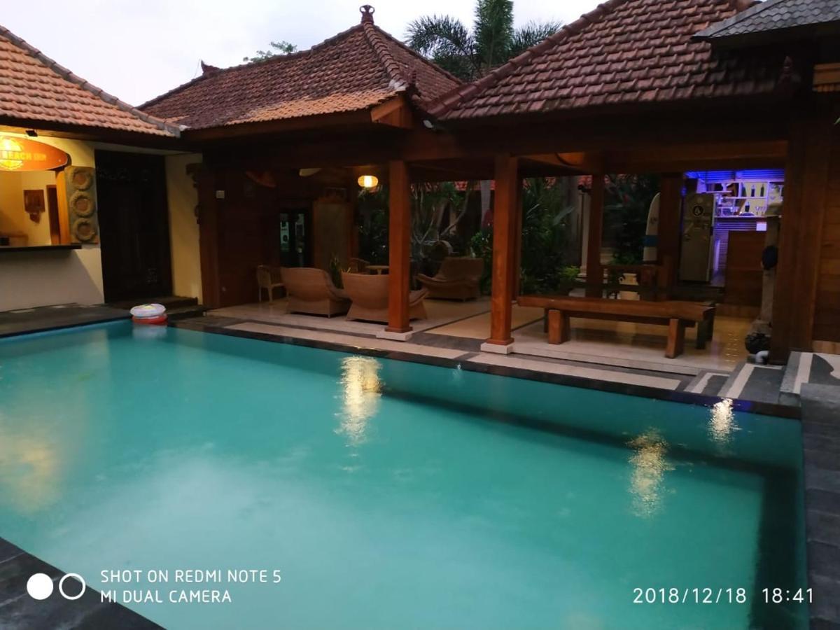 Medewi Beach Inn Pulukan Extérieur photo