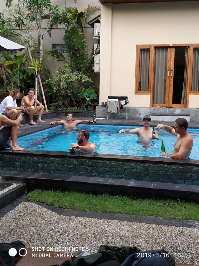 Medewi Beach Inn Pulukan Extérieur photo