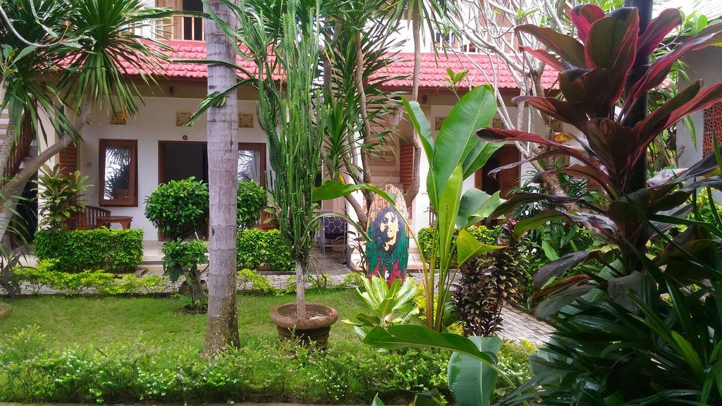 Medewi Beach Inn Pulukan Extérieur photo