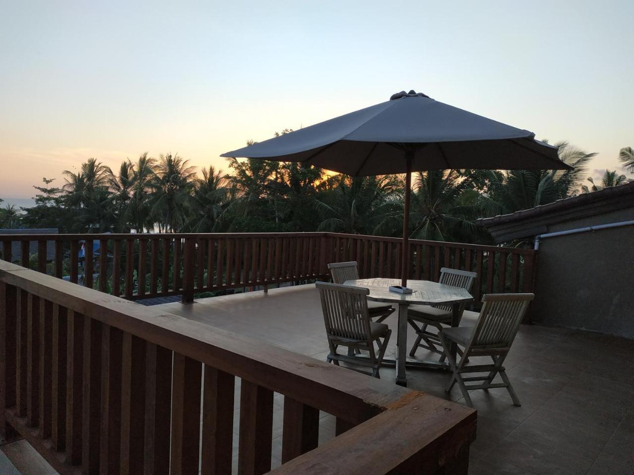 Medewi Beach Inn Pulukan Extérieur photo