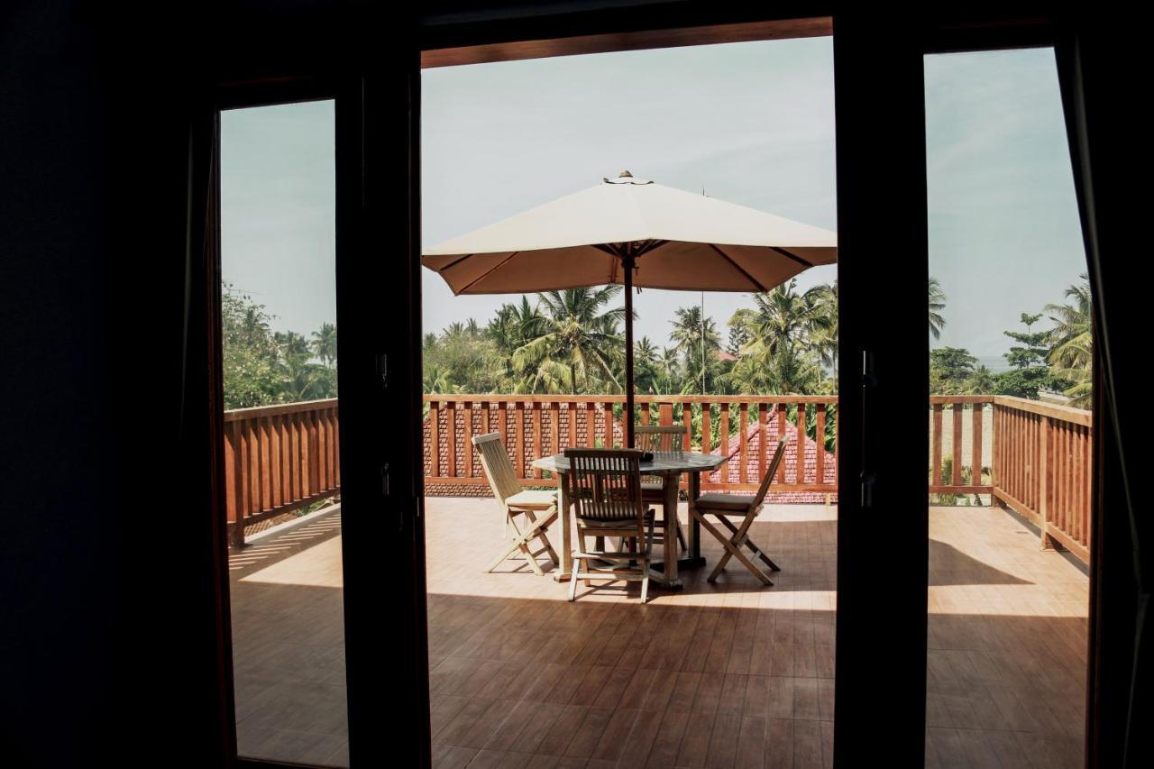 Medewi Beach Inn Pulukan Extérieur photo