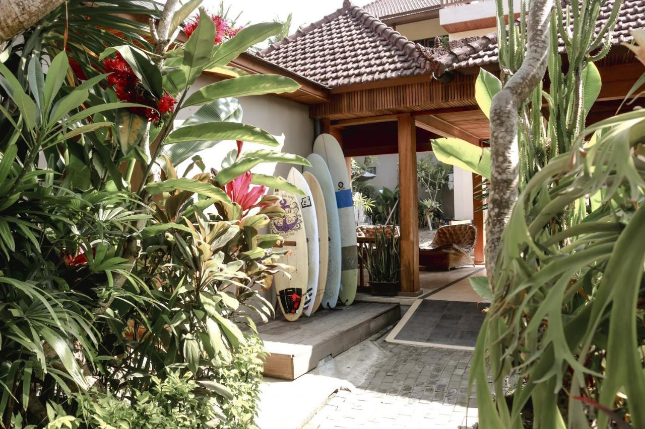 Medewi Beach Inn Pulukan Extérieur photo